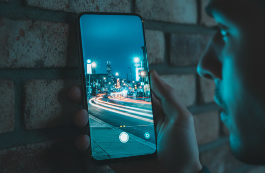 Leaning Against Walls and Surfaces for Stability: A Practical Method for Clearer Night Images on Phones